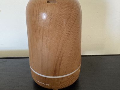 Essential oil diffuser