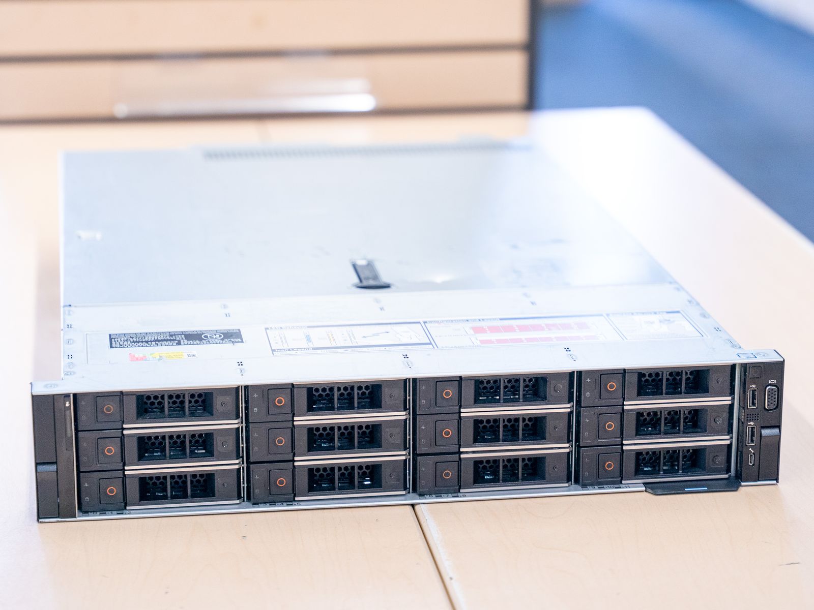 Dell Poweredge R540 Storage Server | 20 CPU Cores, 192GB RAM, 14x HDD Bays, 2x 240GB M.2 SSD