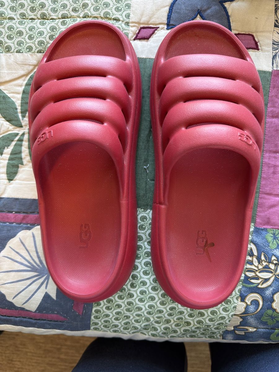 UGG Women's Red Sport Yeah Slides, Cushioned Slip-On Sandals, Size 8W