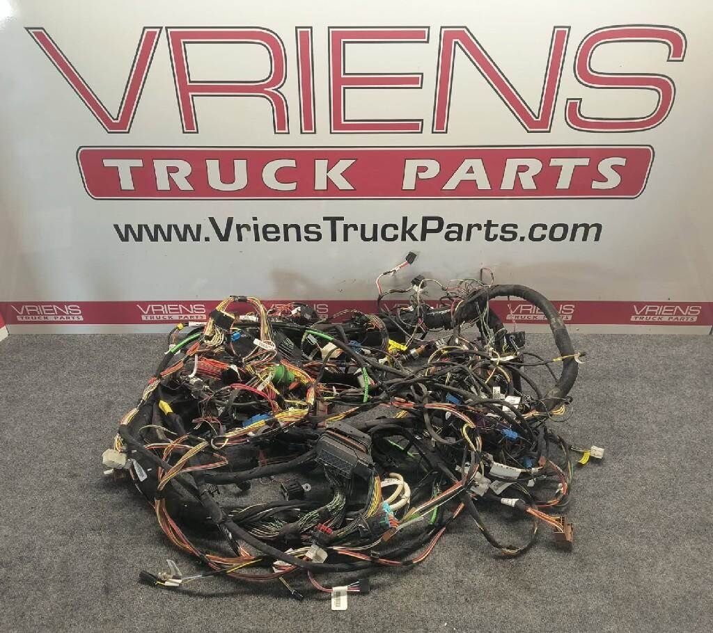 S92B36002070000003 HARNESS-MAIN CAB
MAY HAVE CUT TERMINAL ENDS