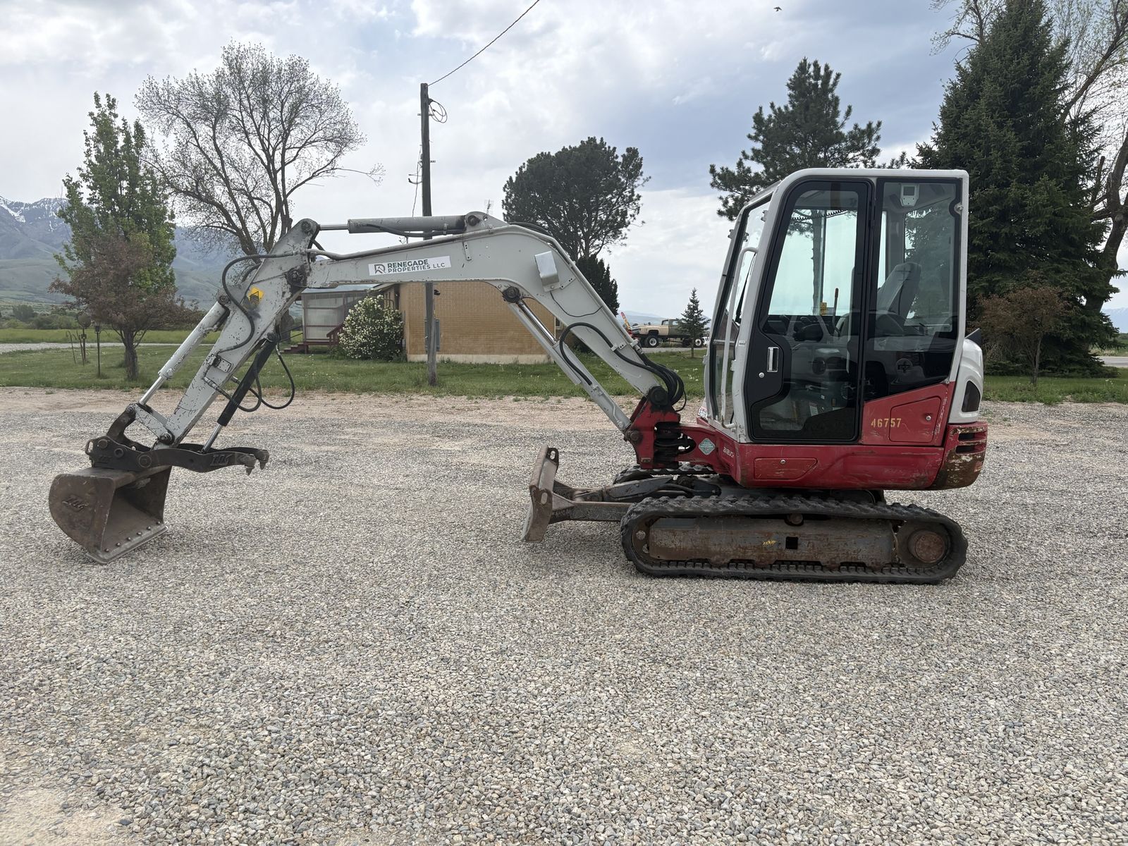 2018 Takeuchi TB240 excavator