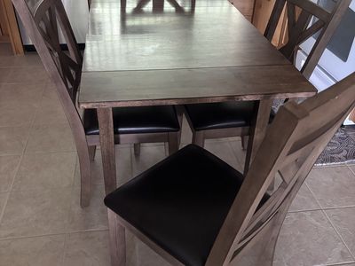 Kitchen Table and 4 Chairs with Folding Ends