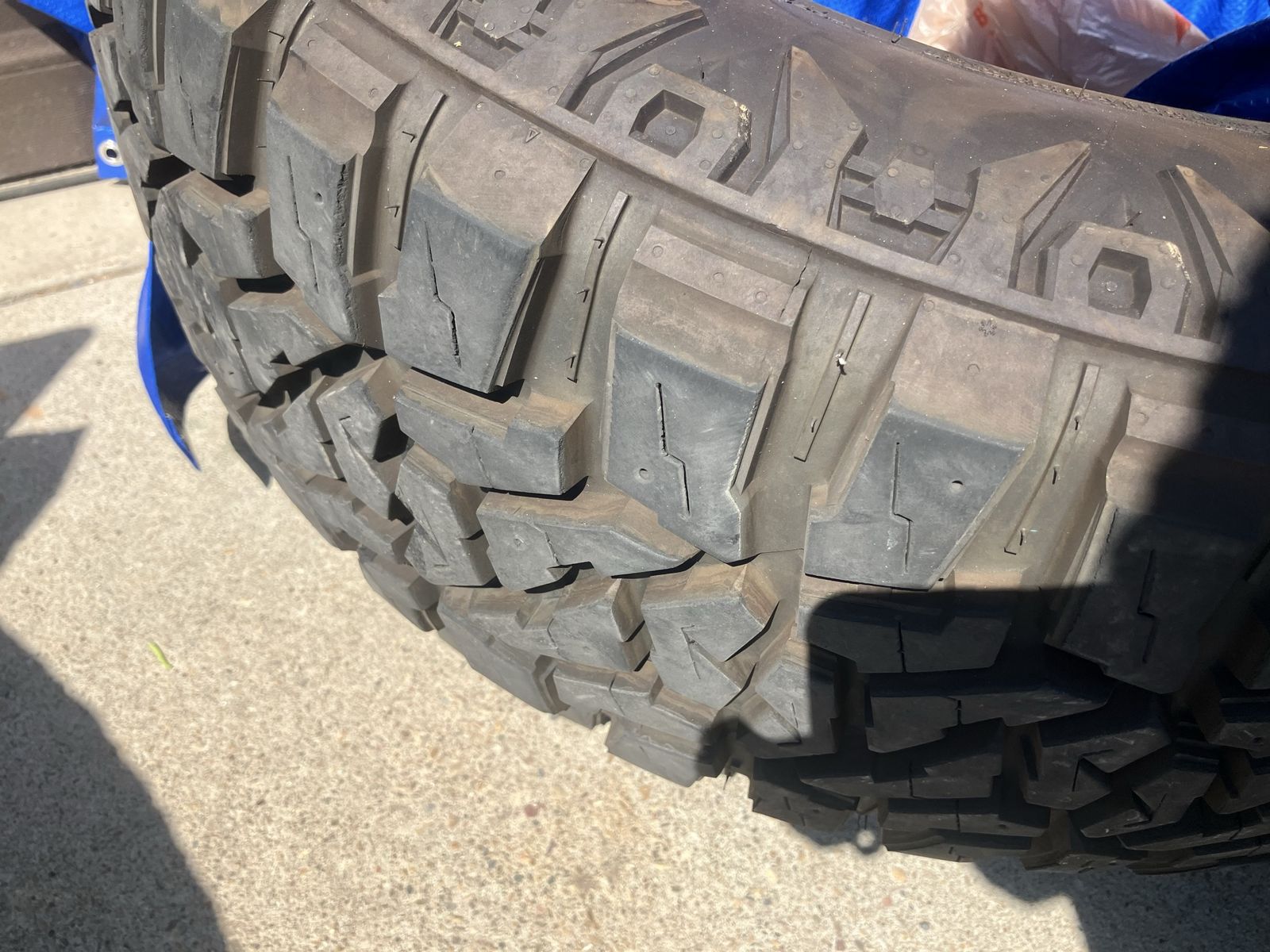 Truck tires