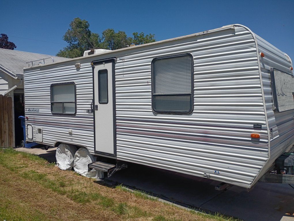 1997 road ranger 24kt