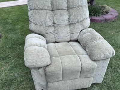 Massage Recliner Chair - Light Green Upholstered Recliner with Heat and Massage Functions