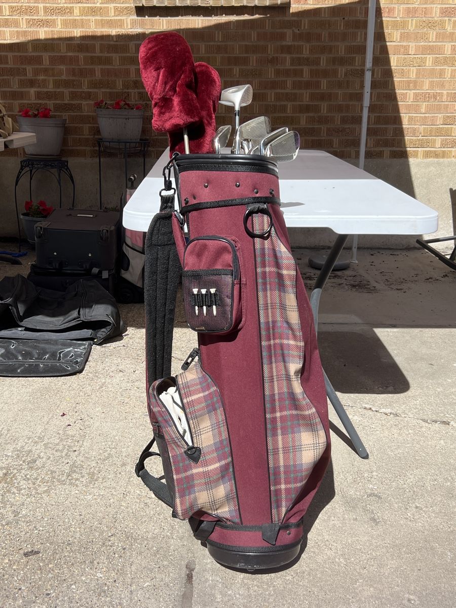 Golf bag, shoes, clubs