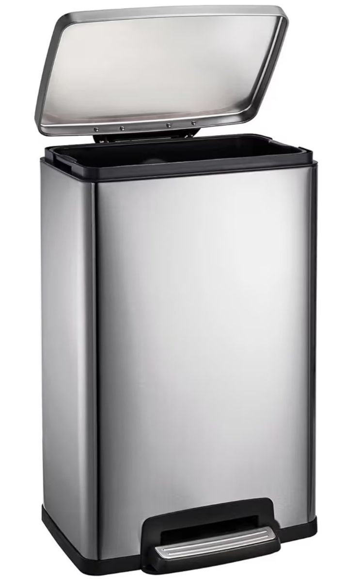 New Tramontina 13-Gallon Step Can