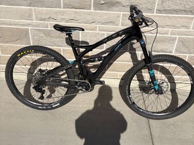 Yeti SB5 - Carbon