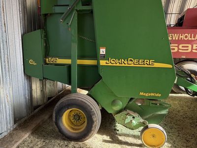 John Deere round baler