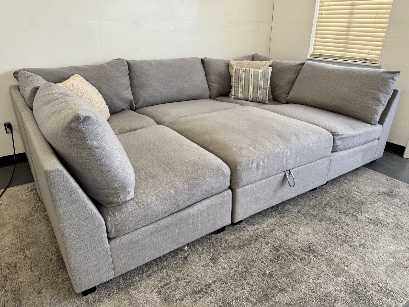 GRAY FABRIC MODULAR SECTIONAL SOFA COUCH & OTTOMAN