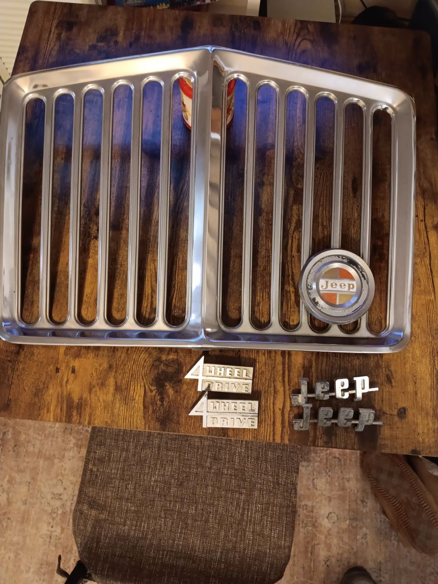 '62 - '66 JEEP RHINO GRILL