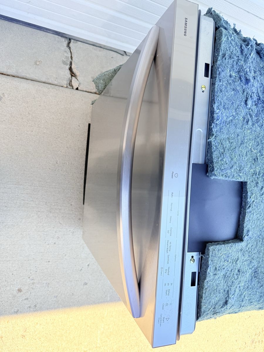 Main image 4