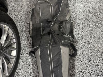 Black & Grey Soft-Sided Golf Club Travel Bag, Durable Protection for Your Clubs