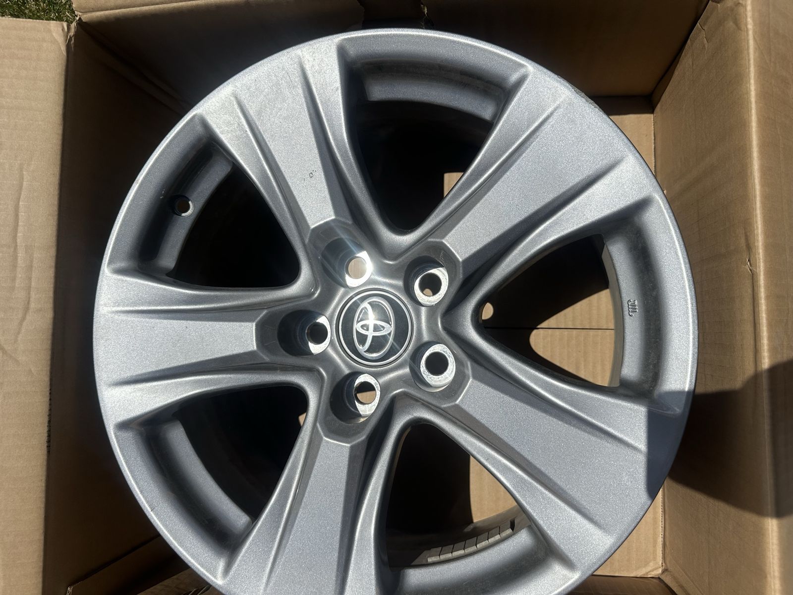17 inch stock Rims (4)