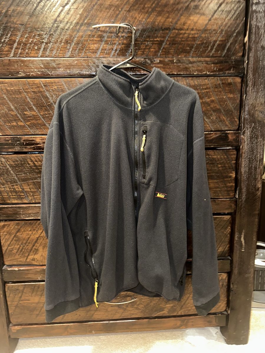 Vintage REI Women's Black Full-Zip Fleece Jacket 2X-Large Pockets
