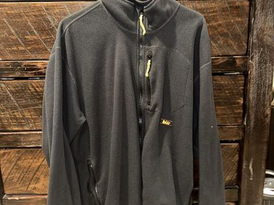 Vintage REI Women's Black Full-Zip Fleece Jacket 2X-Large Pockets