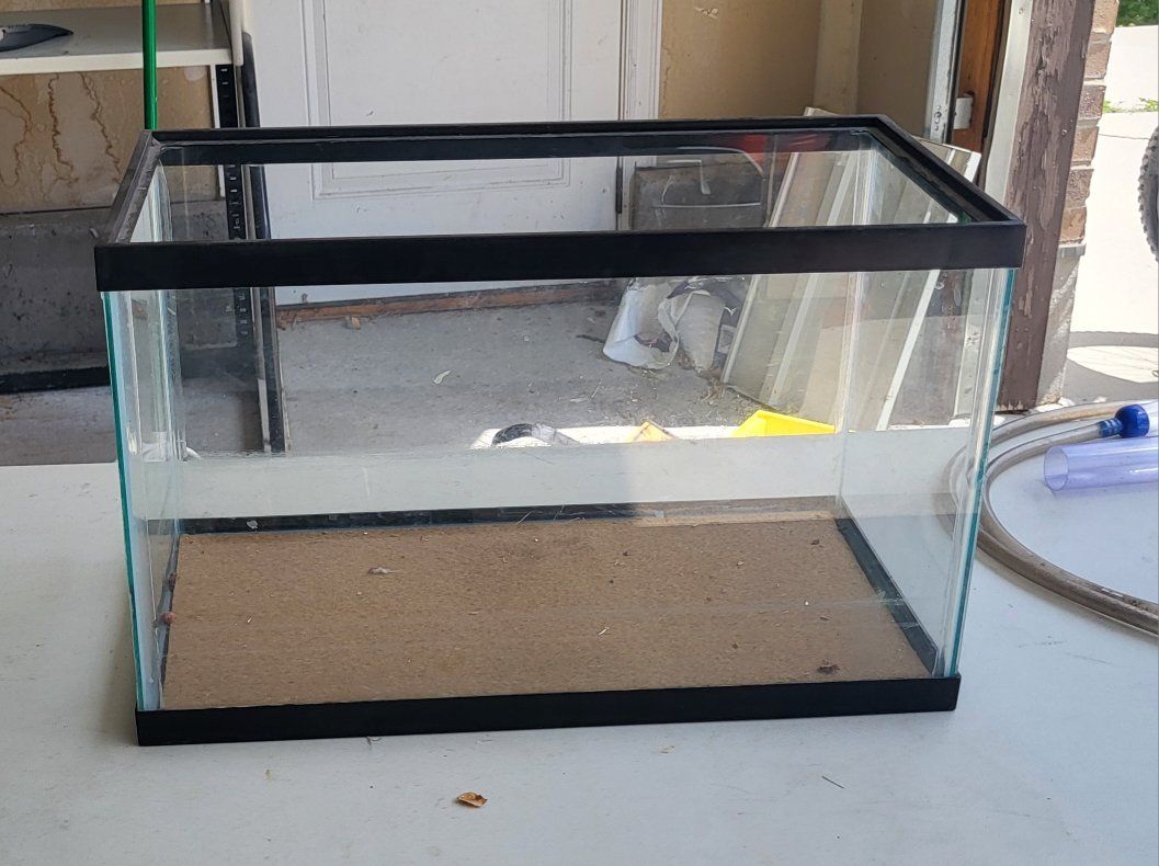 10 gallon reptile aquarium.