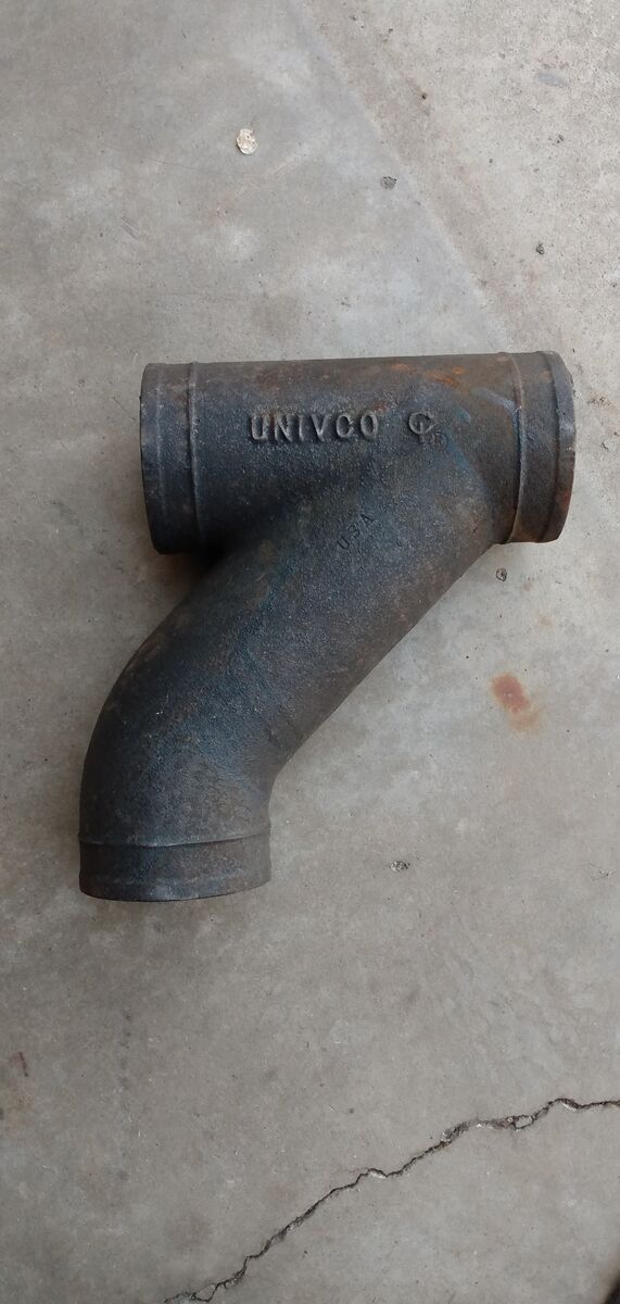 Cast iron wye no hub fitting