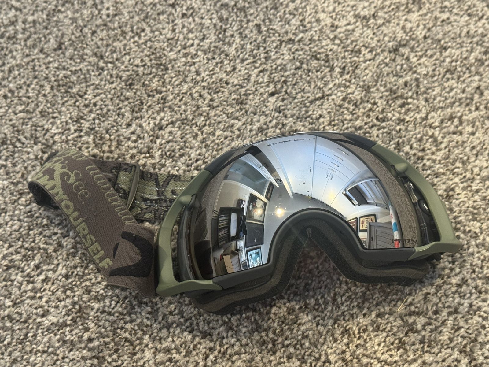 Oakley Airbrake Snowboard/Ski Goggles  w/2 Spare Lenses (Used)