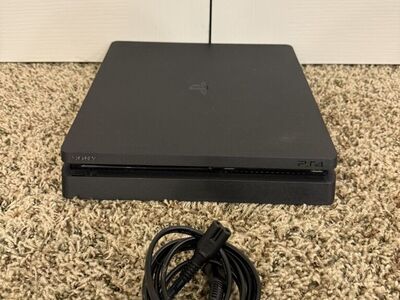 PS4 Slim