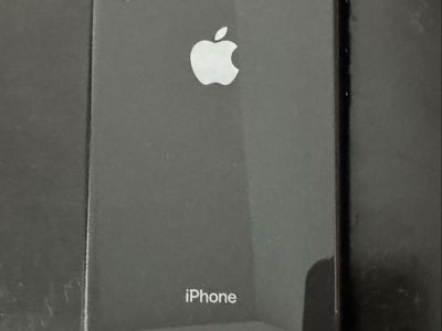 Apple iPhone XR Black Unlocked Smartphone - Great Condition