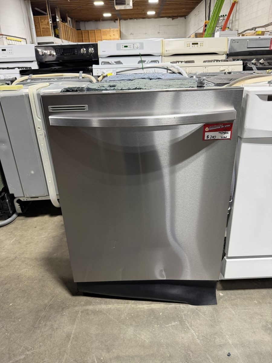 Samsung Stainless Steel Built-In Dishwasher - Used, Great Condition