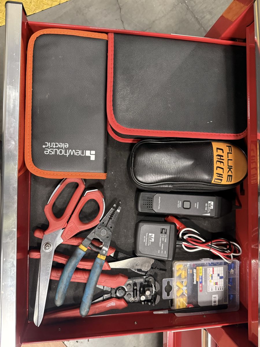 Main image 6
