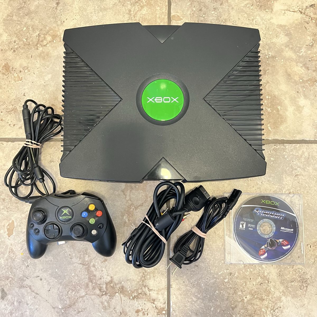 Microsoft Original Xbox Console Bundle with Controller, Power/AV Cables, and Quantum Redshift Game