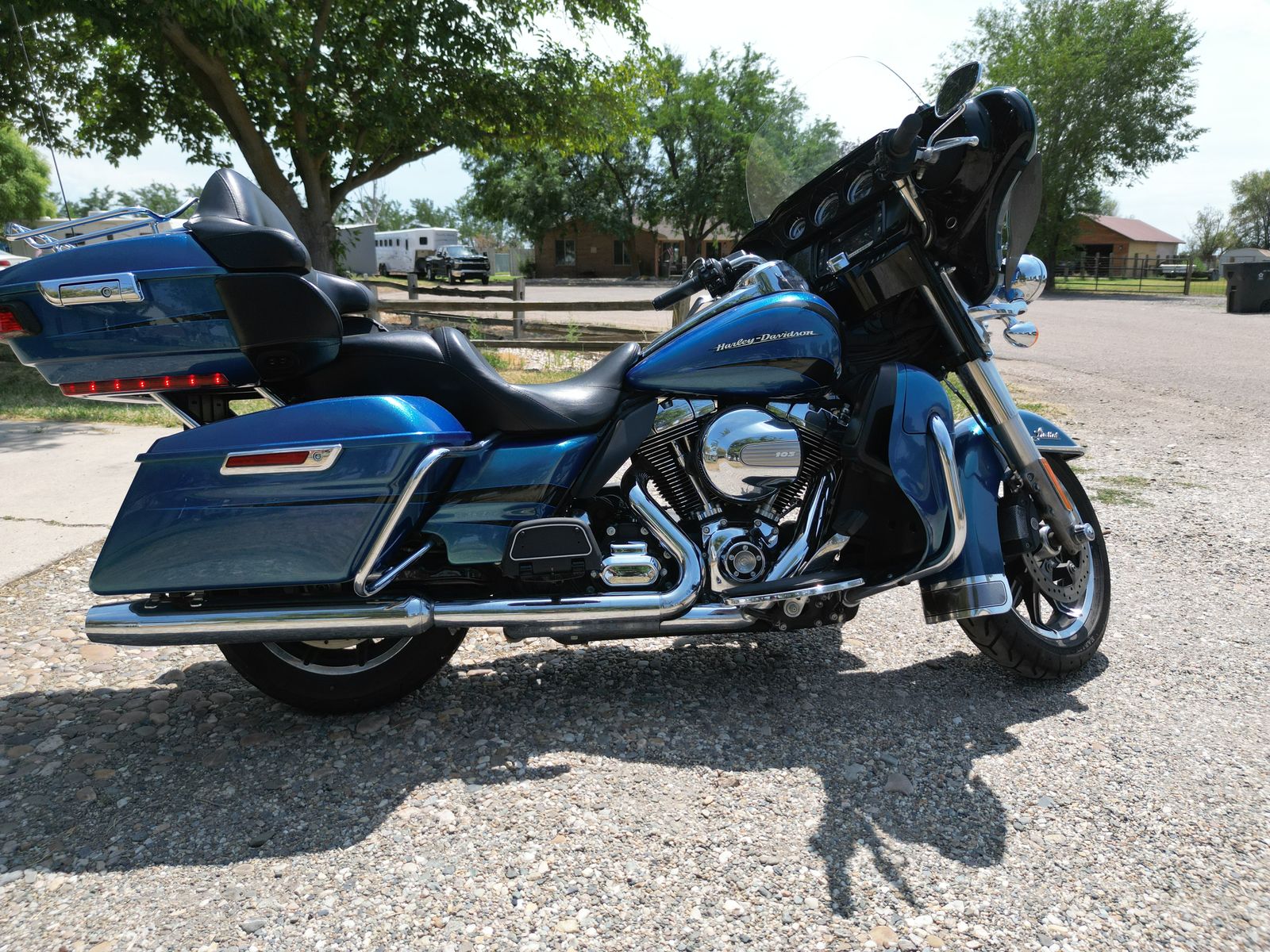 Harley-Davidson Electra Glide Ultra Limited Touring Motorcycle - Blue