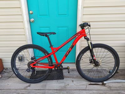 GT Stomper Pro 26in Tires. Great condition.