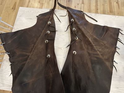 Men’s Genuine Leather Batwing Chaps XL genuine