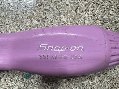 Snap On PURPLE Hard Handle Ratcheting SCREWDRIVER