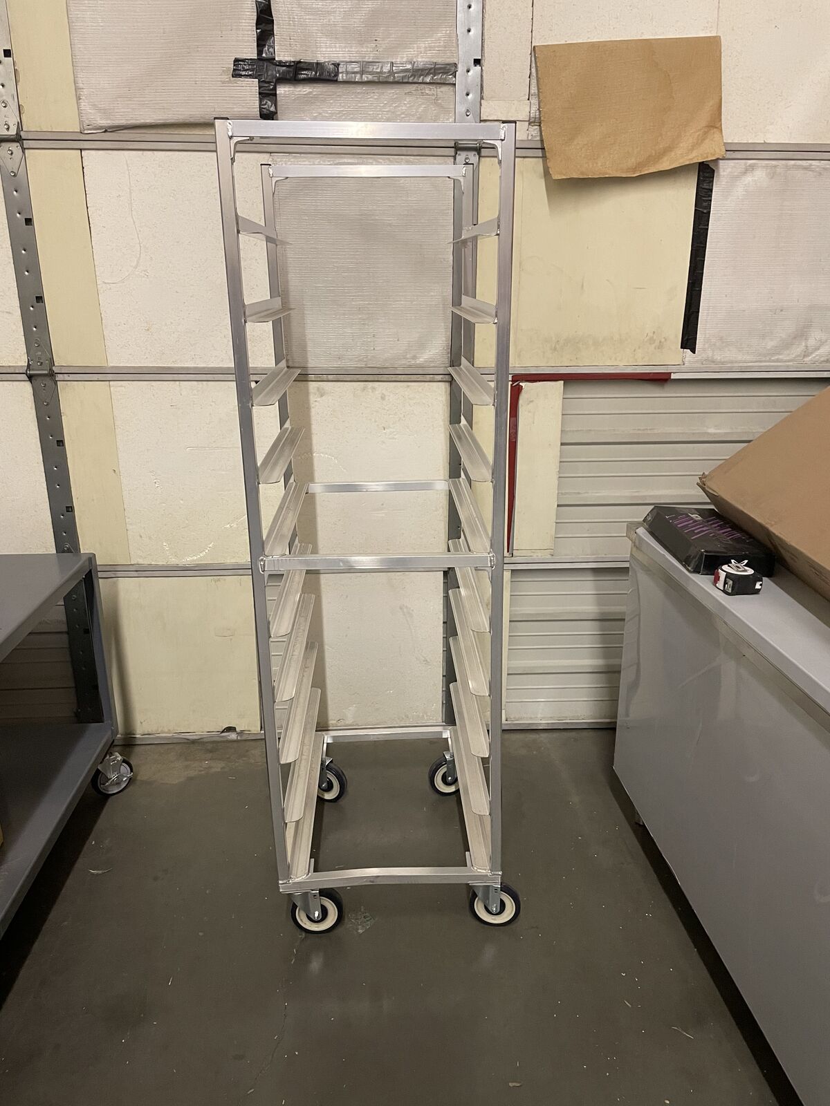 New Age Aluminum 10 Pan Bun Rack
