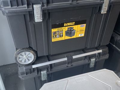 Dewalt Rolling Bin