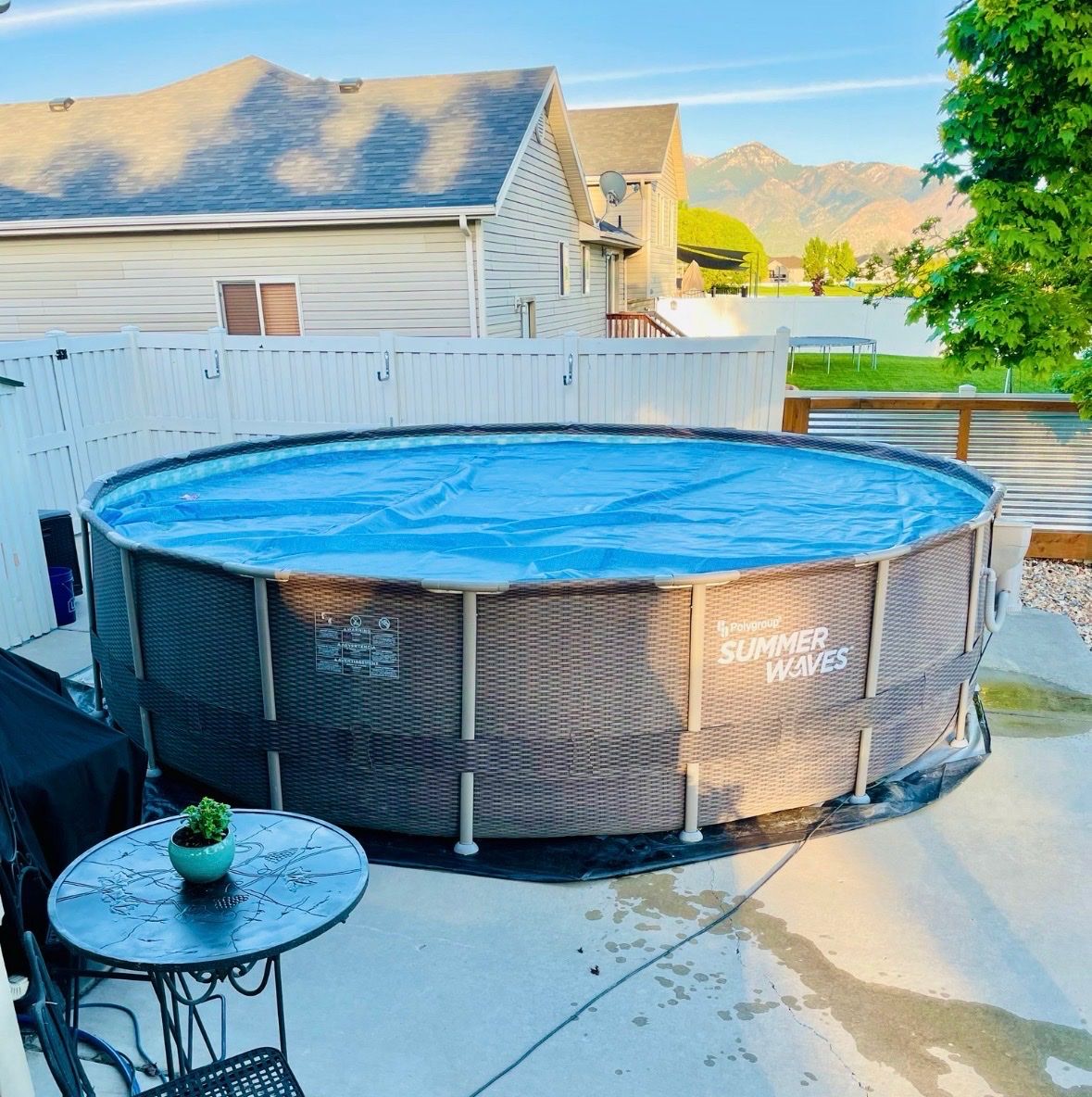 18ft round above ground Pool