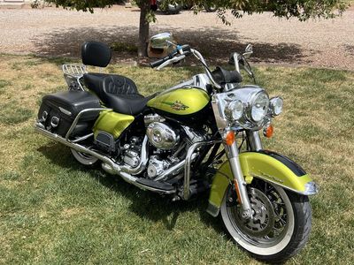 2011 Harley roadking classic