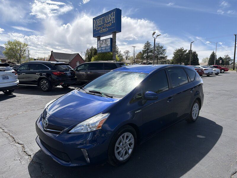2013 Toyota Prius V Two