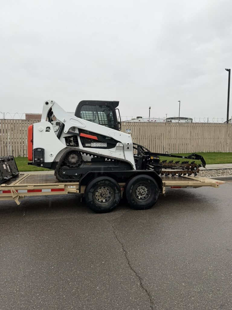 Skid Steer Rental – Bobcat T595 CTL Track Loader - Enclosed Cab