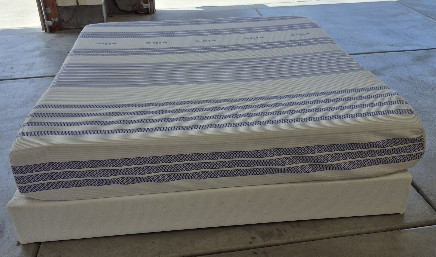 FREE King memory foam mattress and box spring