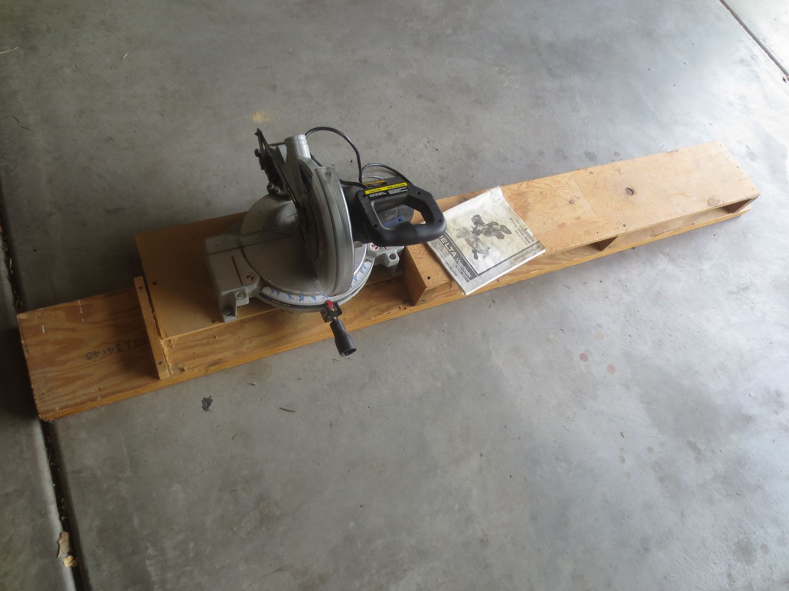 Delta Compound Miter Chop saw on platform