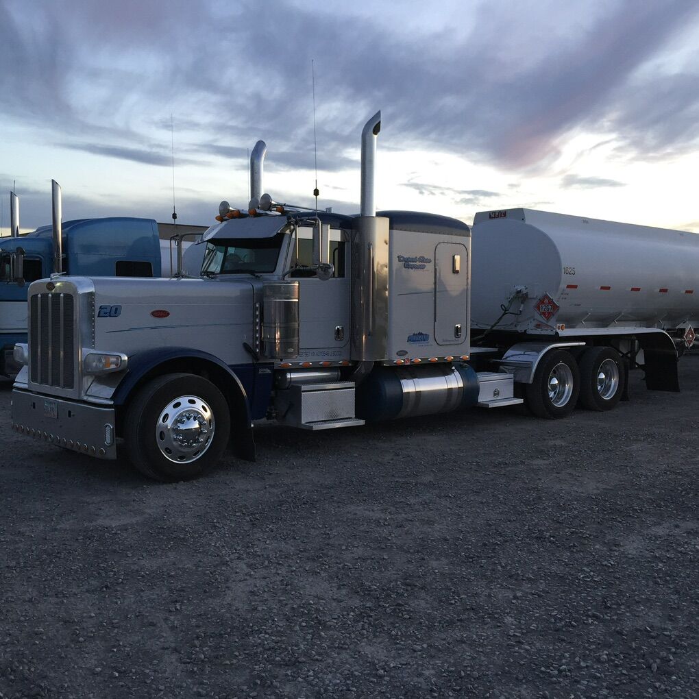 2010 389 Peterbilt Flat Top