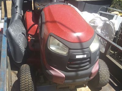 riding lawnmower
