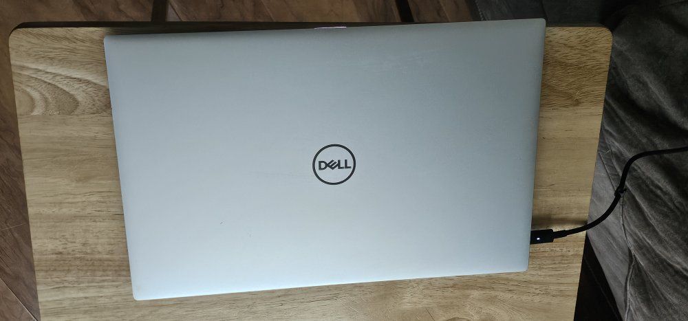 Dell XPS 15 9510 Laptop - 15.6" Touchscreen, Intel Core i9-11900H, 16GB RAM, Windows 11