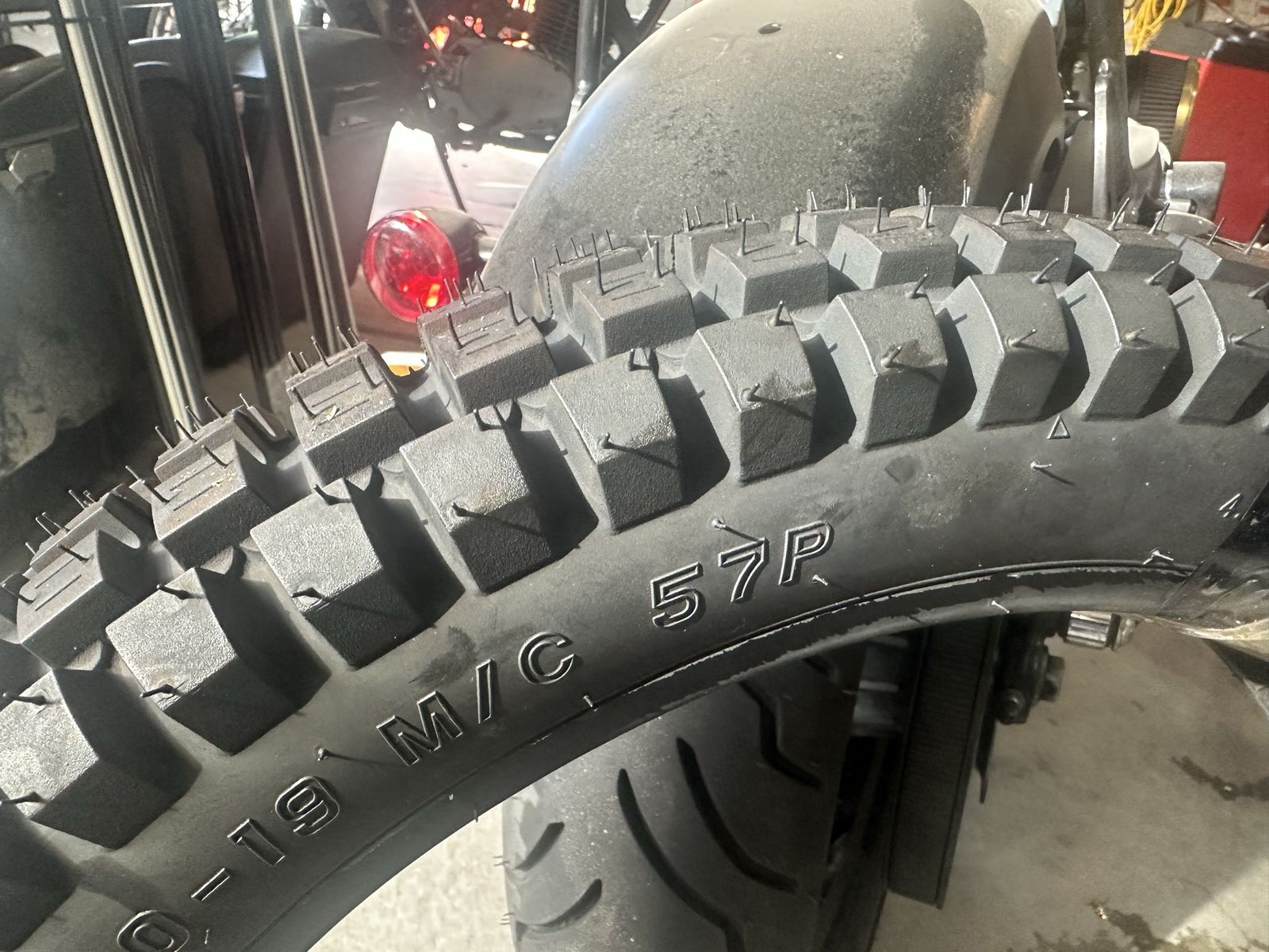Shinko SR241 3.50-19 DOT Tire