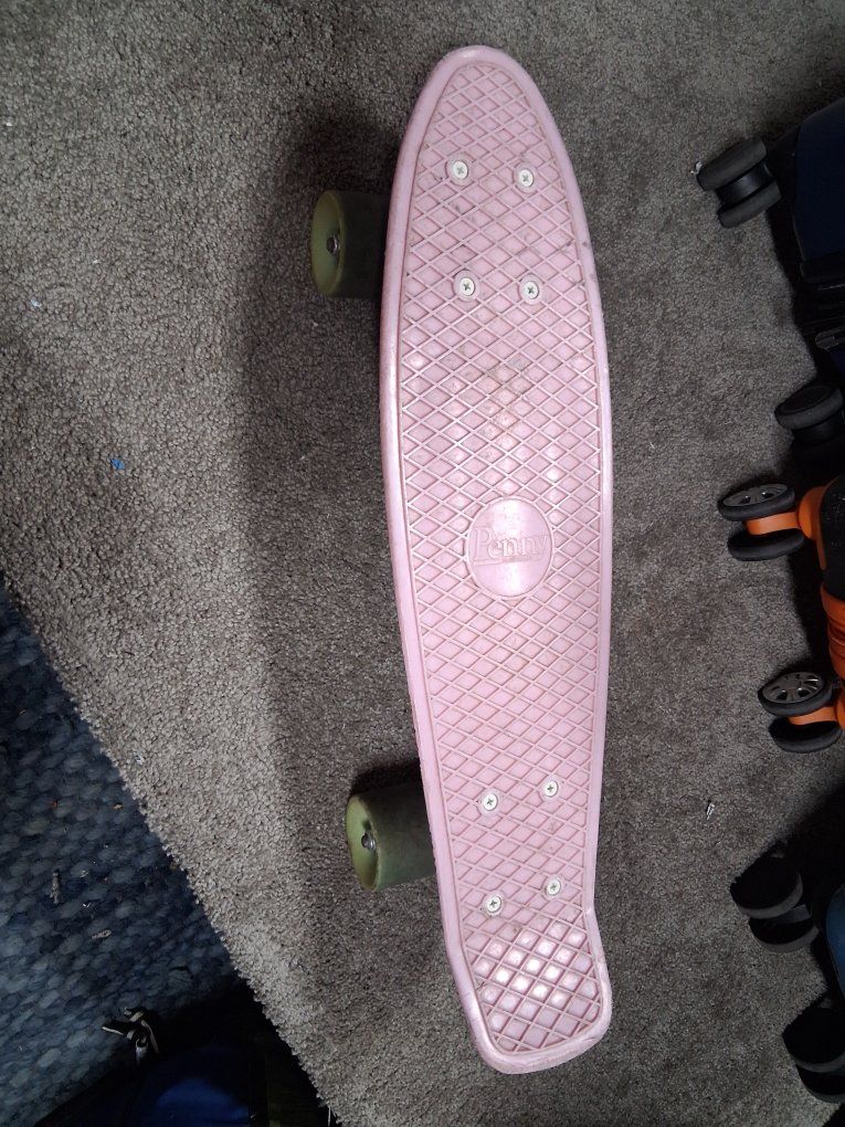 Small Penny Skateboard 22" Good Condition!
