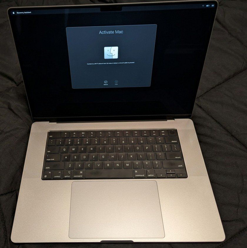 Apple MacBook Pro 16-inch (2023) M2 Pro Chip, 16GB Memory, macOS Sequoia 15.5 - Excellent Condition
