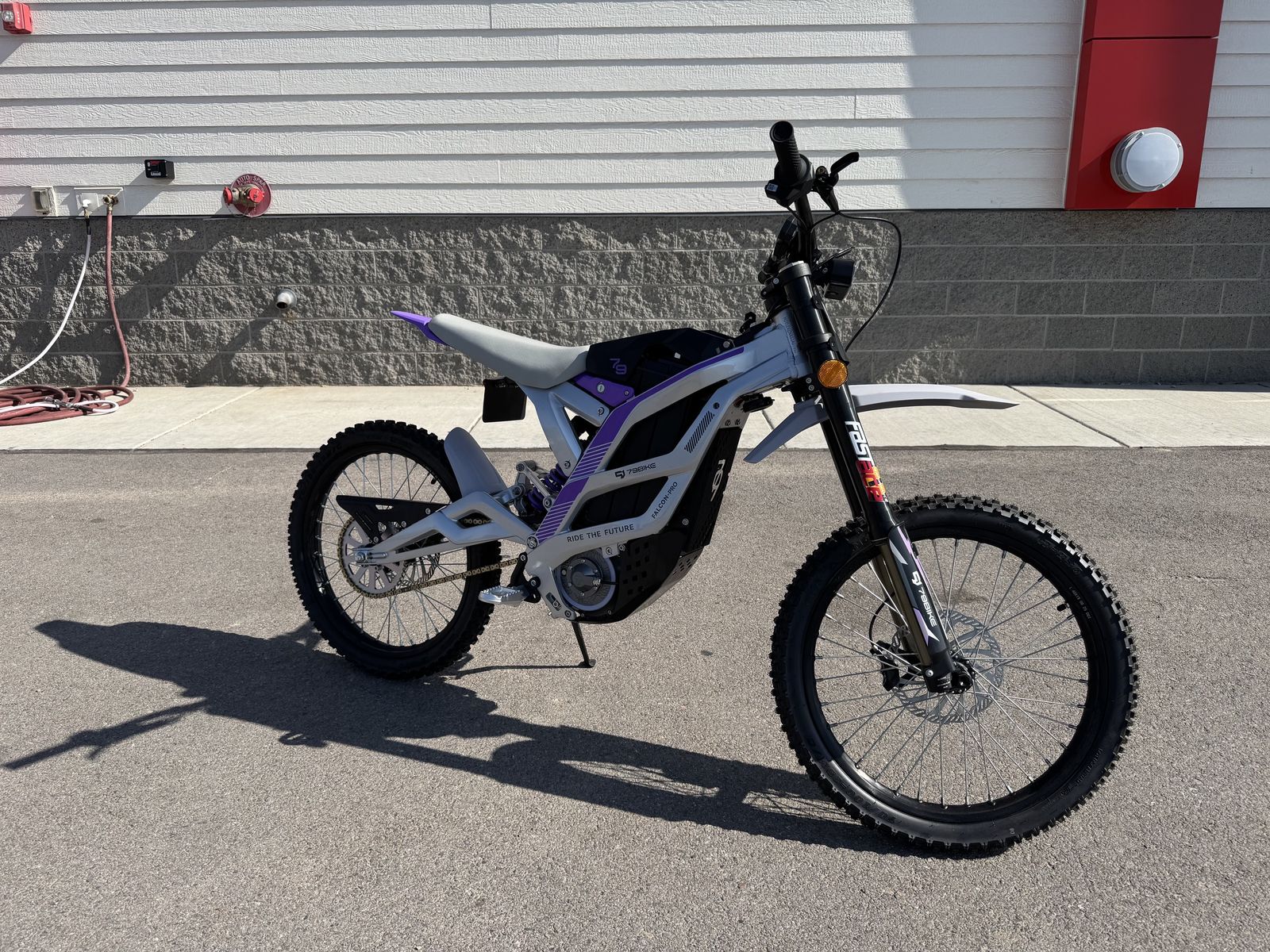 2025 E RIDE FALCON PRO - E07912