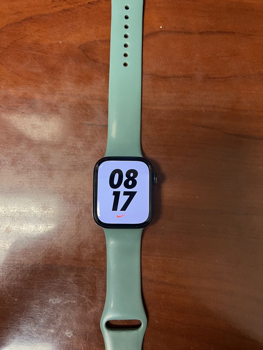 Apple Watch Series 7 45mm GPS + Cellular + 5 Bands