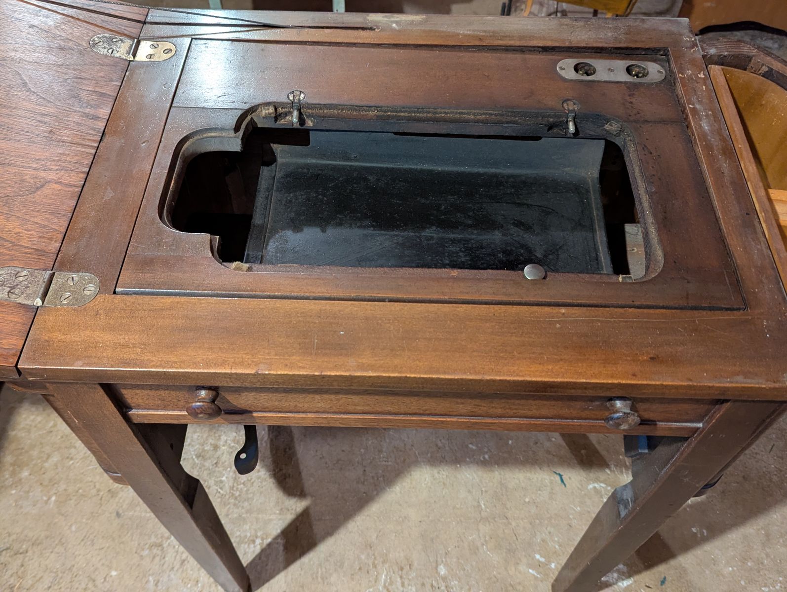Main image 10