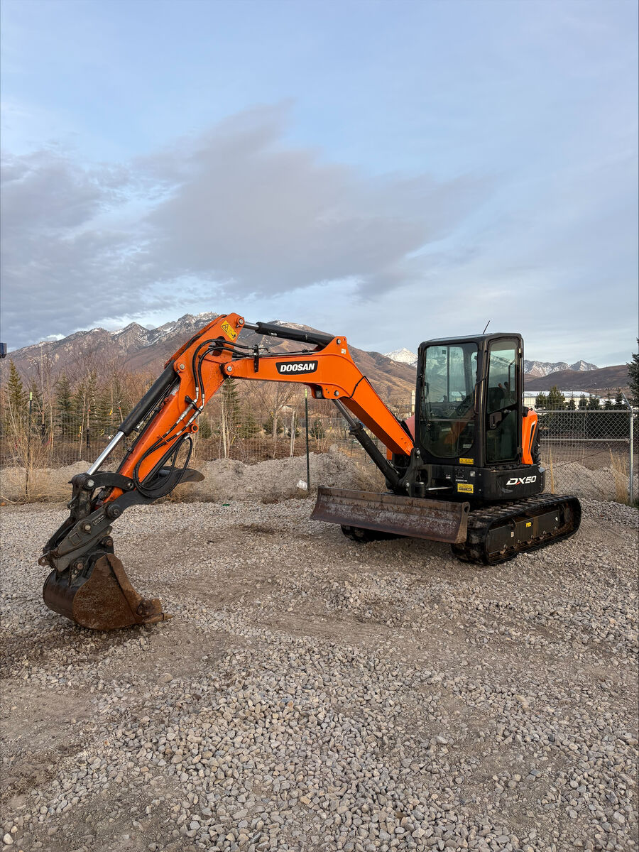2021 DOOSAN DX50 MINI EXCAVATOR